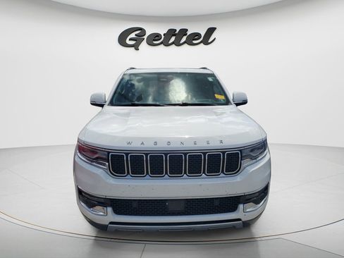 Used 2022 Jeep Wagoneer Series III w/ Premium Group I image 4