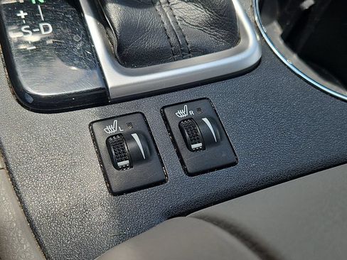 Used 2018 Toyota Highlander XLE AWD/4WD image 21