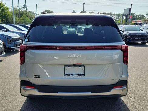 New 2026 Kia Carnival SX FWD image 5