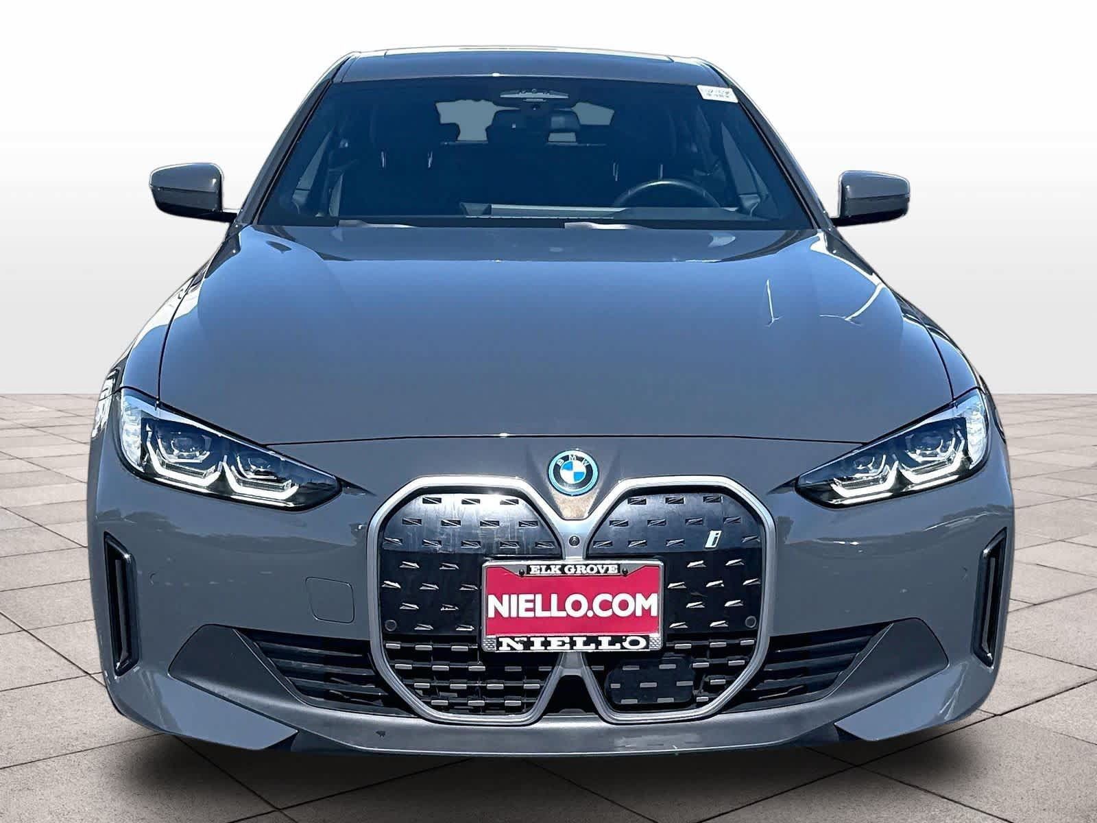 Used 2023 BMW i4 eDrive40 RWD image 2