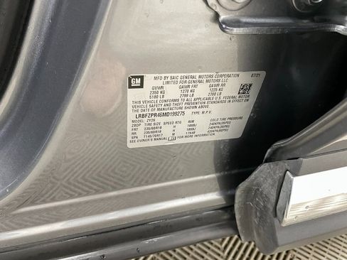 Used 2021 Buick Envision Essence w/ Technology Package I image 35