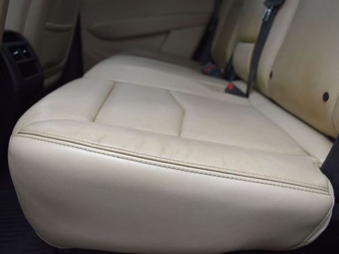 Used 2018 Cadillac XT5 Luxury image 16