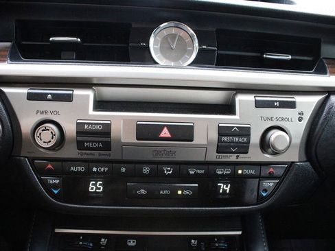 Used 2016 Lexus ES 350 FWD image 38