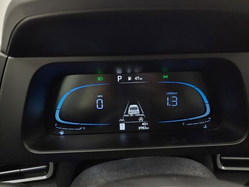 Used 2024 Hyundai Elantra SE image 10