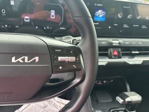 Used 2025 Kia K4 EX FWD image 18