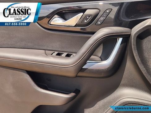 Used 2023 Chevrolet Blazer Premier w/ Enhanced Convenience Package FWD image 24