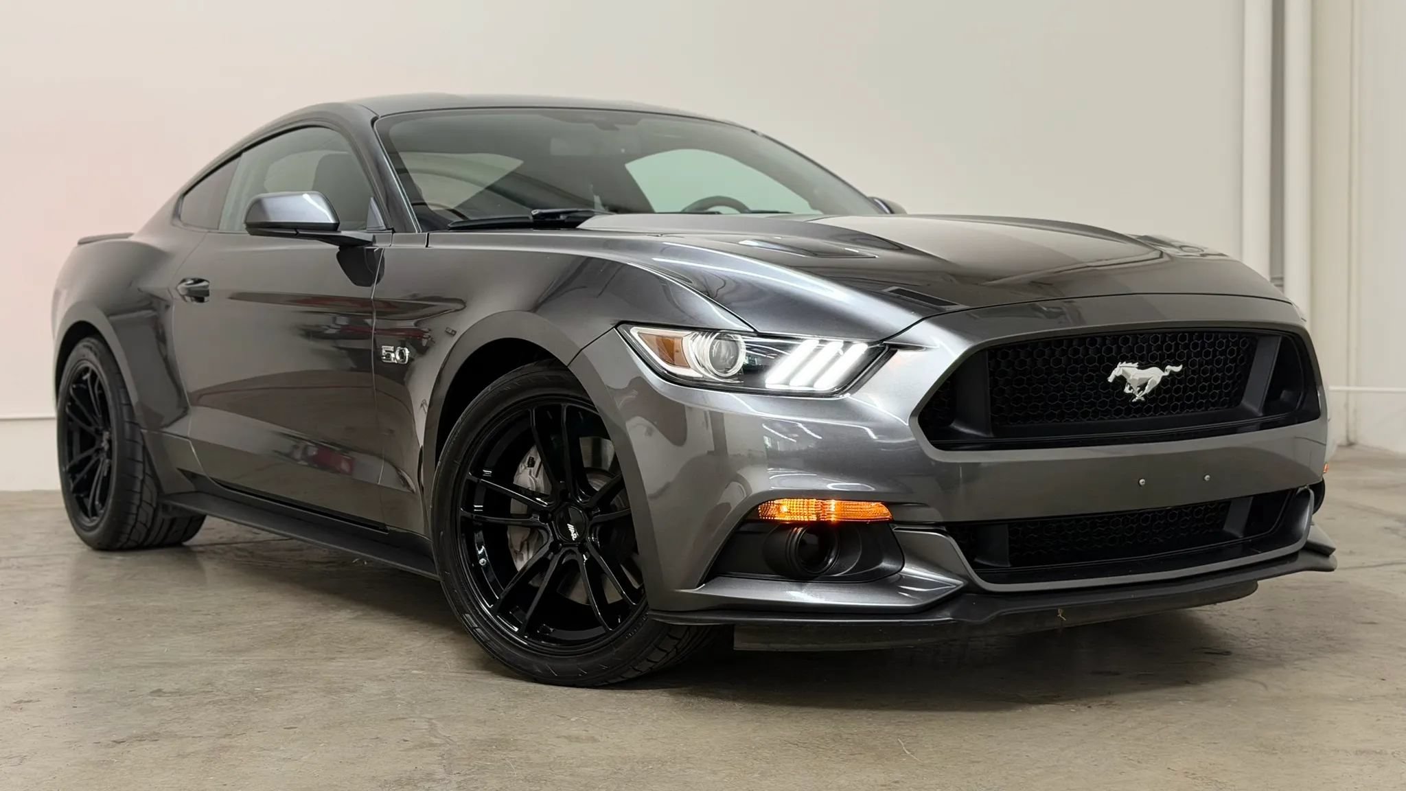 Used 2015 Ford Mustang GT Premium w/ Equipment Group 401A RWD image 2