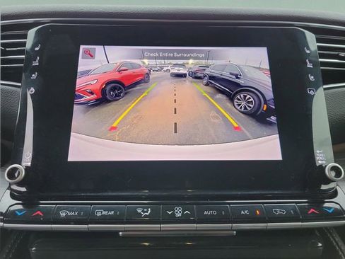 Used 2024 Jeep Wagoneer L Series II image 23