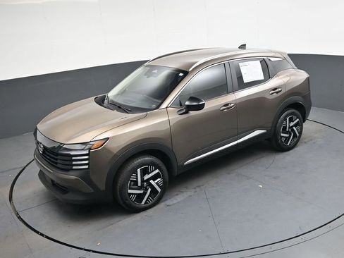 Used 2026 Nissan Kicks SV image 26