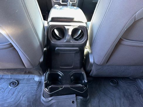 Used 2018 Jeep Wrangler Unlimited Sport image 25