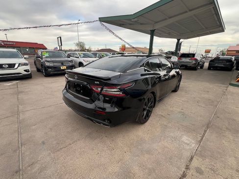 Used 2023 Nissan Maxima SR w/ Sport Mat Group FWD image 5