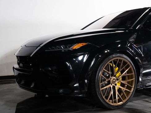 Used 2020 Lamborghini Urus image 17