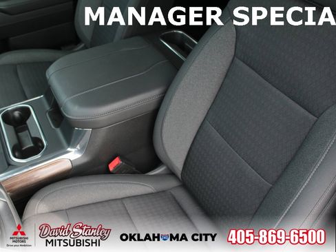 Used 2024 Chevrolet Silverado 2500 LT w/ Convenience Package image 5