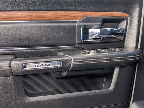 Used 2016 RAM 2500 Laramie w/ Convenience Group image 12