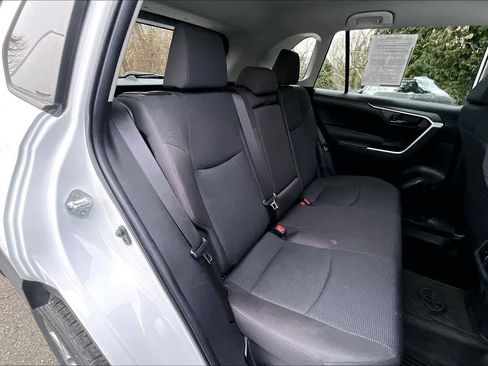 Certified 2023 Toyota RAV4 LE image 21