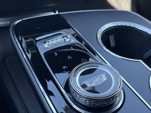 New 2026 Cadillac Lyriq V image 32