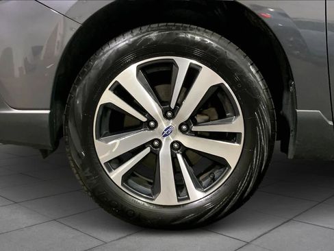 Used 2019 Subaru Outback 2.5i Limited image 12