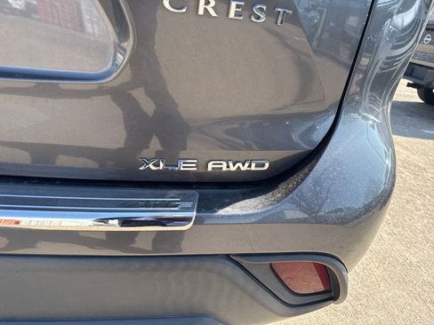 Used 2020 Toyota Highlander XLE image 3