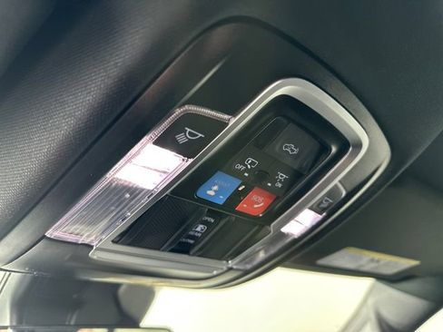 New 2026 RAM 1500 4x4 Crew Cab image 31