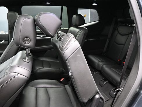 Used 2020 Cadillac XT6 Premium Luxury AWD/4WD image 27