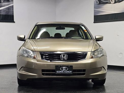 Used 2010 Honda Accord LX-P image 4