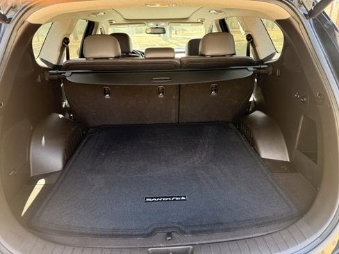 Used 2019 Hyundai Santa Fe Limited image 8