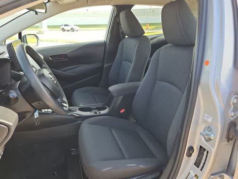 Used 2023 Toyota Corolla LE FWD image 14
