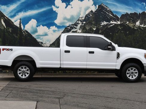 Used 2022 Ford F350 XLT w/ XLT Value Package image 2