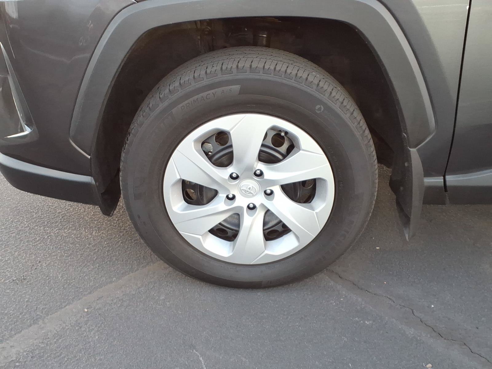 Certified 2023 Toyota RAV4 LE FWD image 9