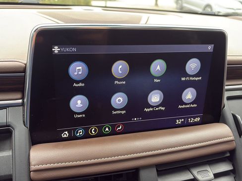 Used 2021 Chevrolet Tahoe High Country w/ Premium Package image 27