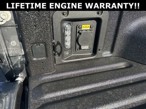 New 2025 Ford Maverick XLT w/ XLT Luxury Package image 39