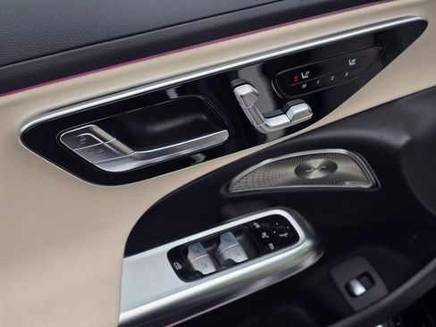New 2026 Mercedes-Benz E 350 4MATIC Sedan image 32