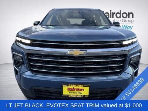 Used 2025 Chevrolet Traverse LT AWD/4WD image 2
