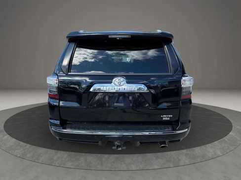 Used 2018 Toyota 4Runner Limited AWD/4WD image 4