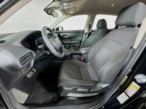 Certified 2023 Honda HR-V LX image 12