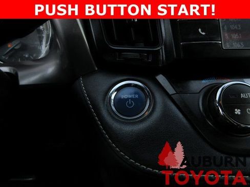 Used 2018 Toyota RAV4 LE image 18