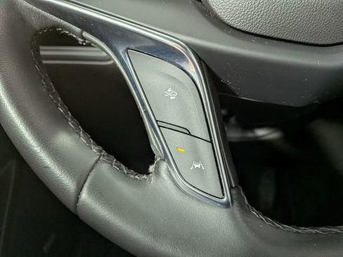 Used 2023 Cadillac XT5 Luxury w/ LPO, Floor Liner Package AWD/4WD image 8