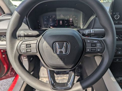 New 2025 Honda Accord SE image 18