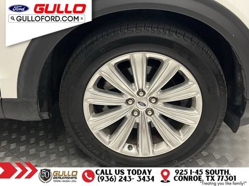 Used 2023 Ford Explorer Limited w/ Limited Technology Package RWD image 31
