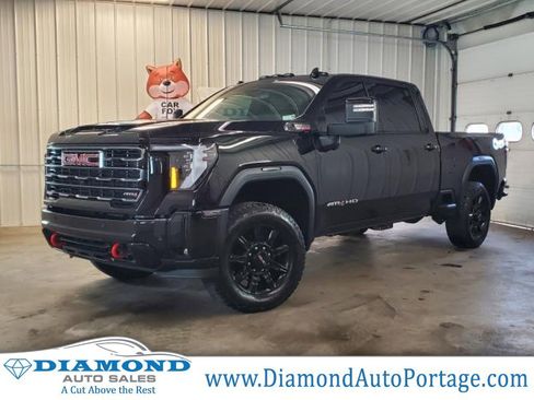 Used 2025 GMC Sierra 2500 AT4 image 1