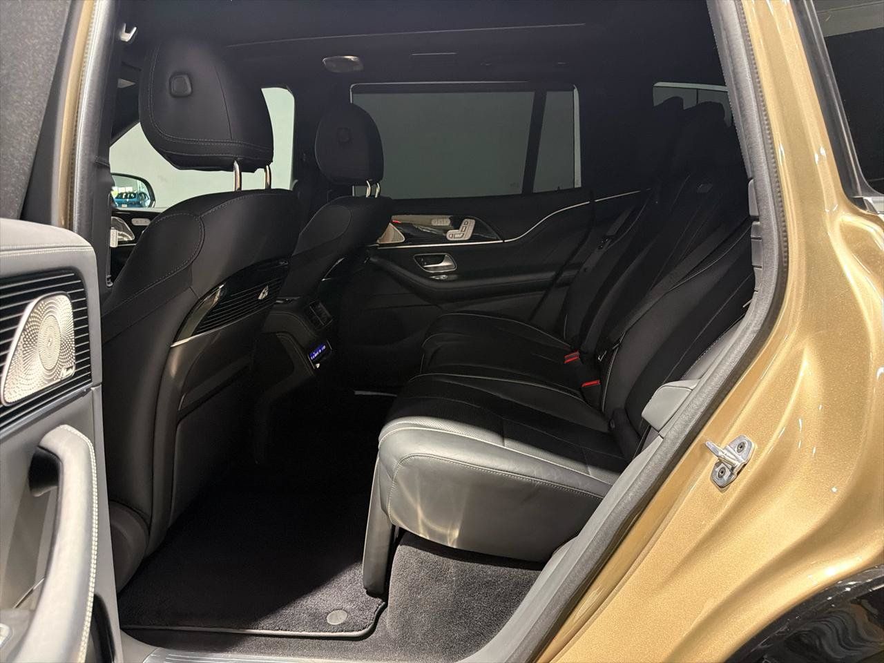 Used 2023 Mercedes-Benz Maybach GLS 600 4MATIC image 26