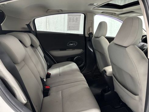 Used 2019 Honda HR-V EX image 52