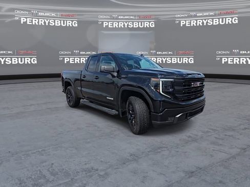 Used 2024 GMC Sierra 1500 Elevation AWD/4WD image 2