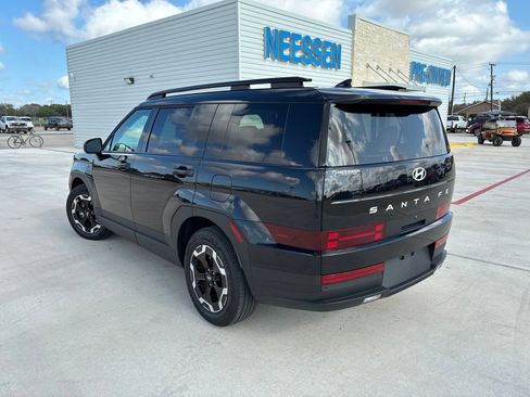 Used 2026 Hyundai Santa Fe SEL FWD image 5