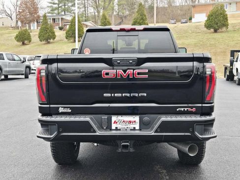 New 2026 GMC Sierra 2500 AT4 w/ AT4 Premium Plus Package image 4