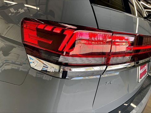 New 2026 Volkswagen Atlas SE image 25