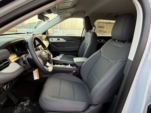 New 2026 Ford Explorer Active image 11