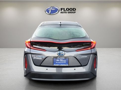 Used 2021 Toyota Prius Prime Limited image 5