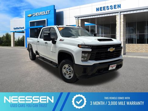 Used 2024 Chevrolet Silverado 2500 W/T AWD/4WD image 1