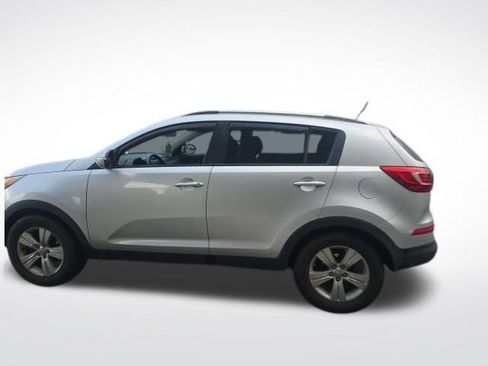 Used 2011 Kia Sportage LX w/ Convenience Pkg 2 FWD image 9
